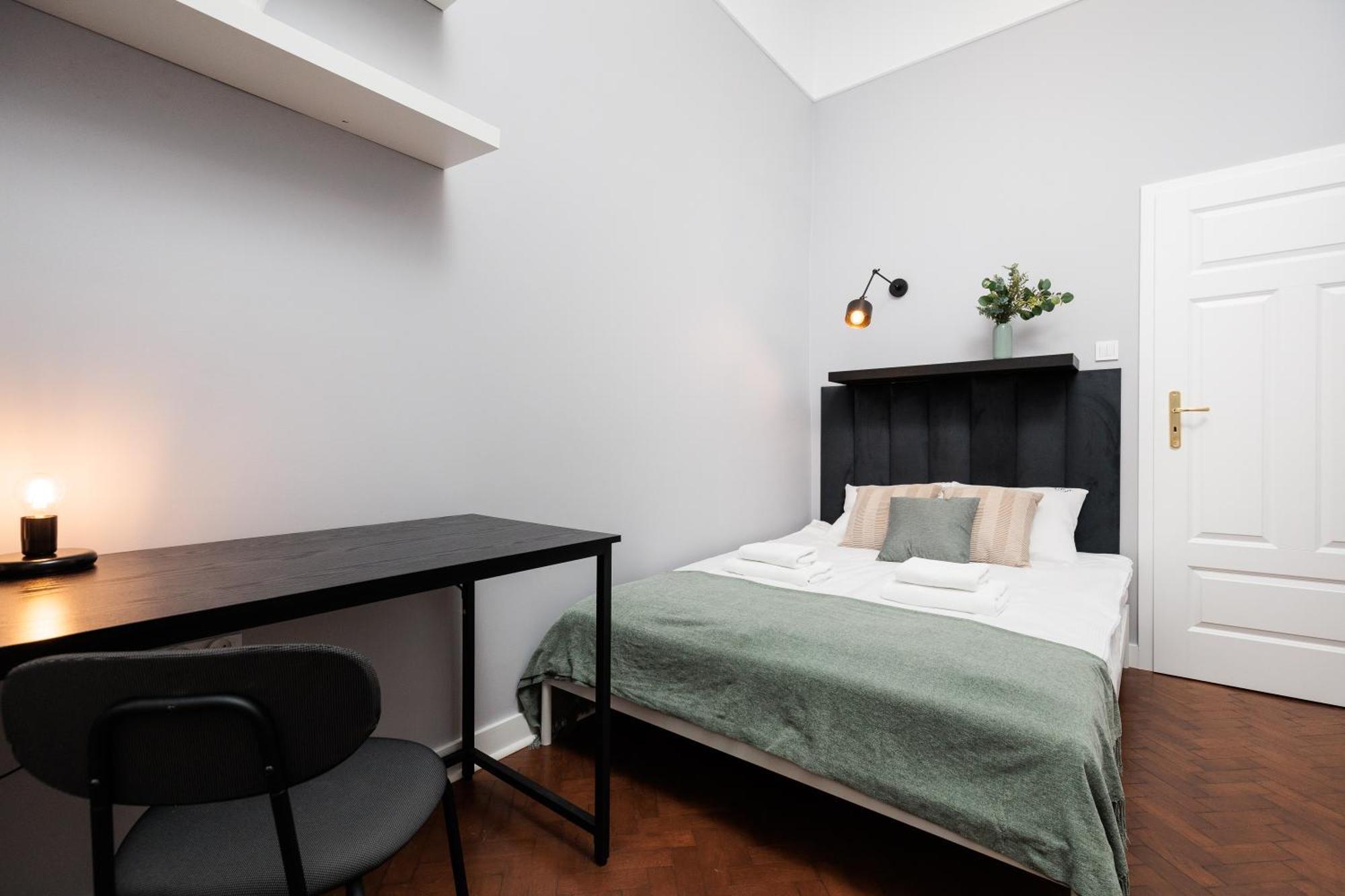 Spacious & Modern 6 Bedroom - Around The Main Market Square - By Upstairs Apartment Krakow