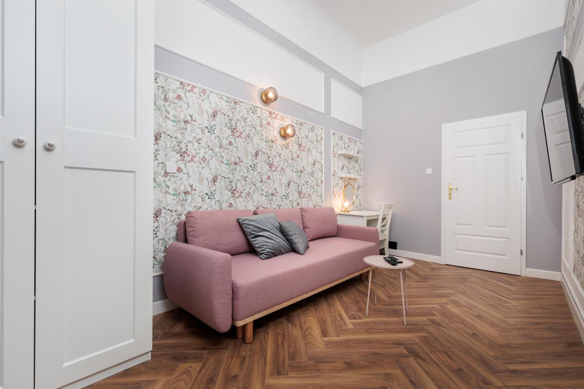 Spacious & Modern 6 Bedroom - Around The Main Market Square - By Upstairs Apartment Krakow