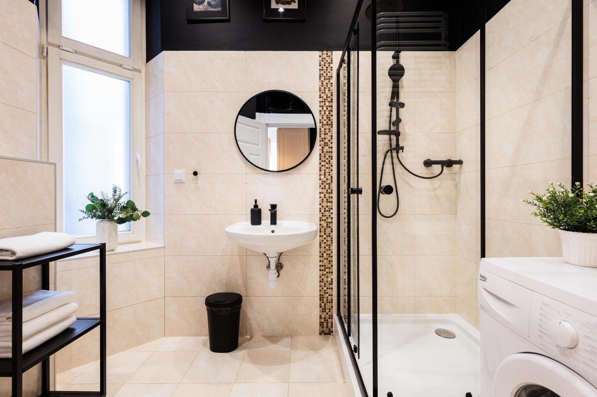 Spacious & Modern 6 Bedroom - Around The Main Market Square - By Upstairs Krakow