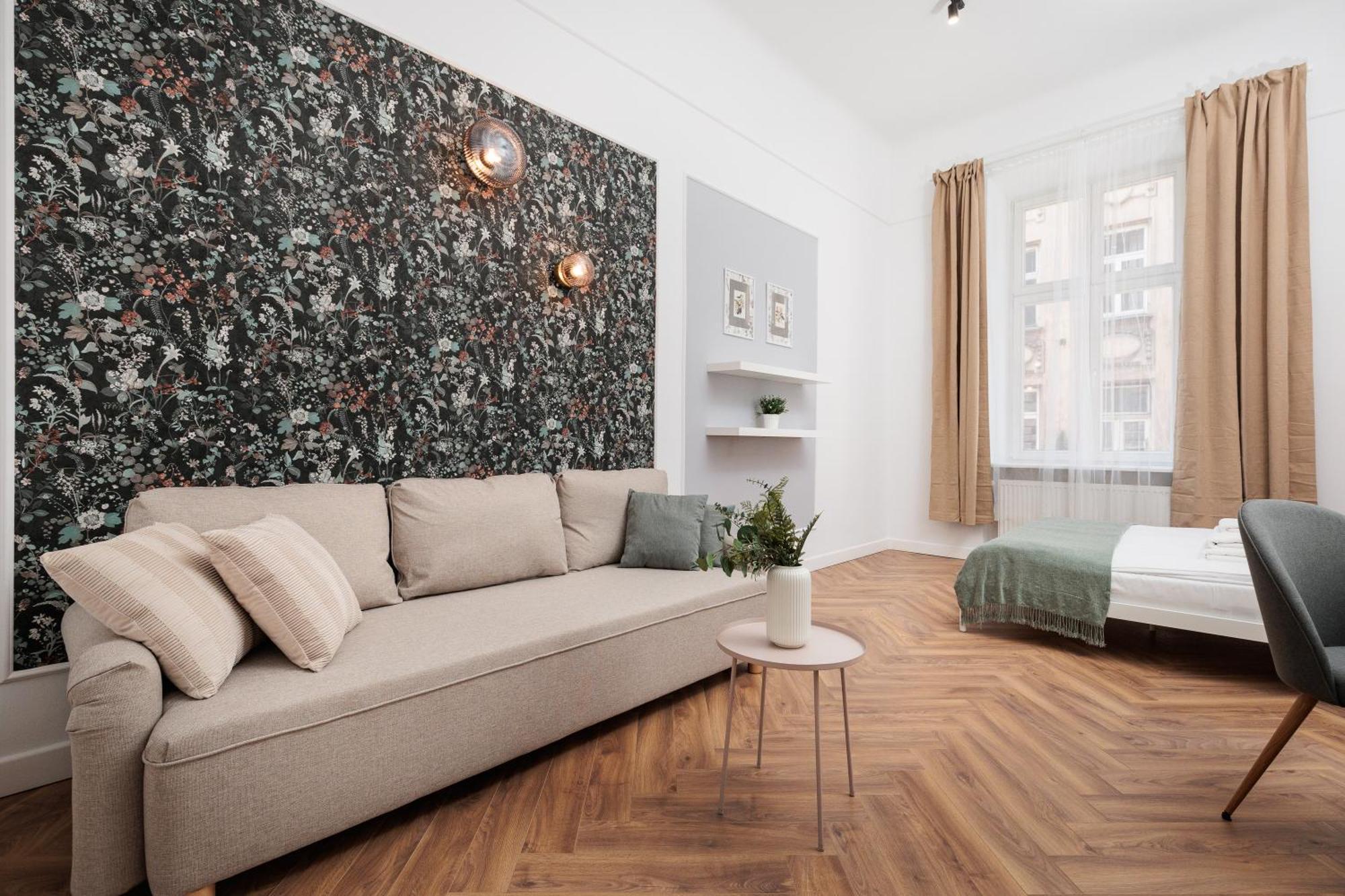 Spacious & Modern 6 Bedroom - Around The Main Market Square - By Upstairs * Krakow