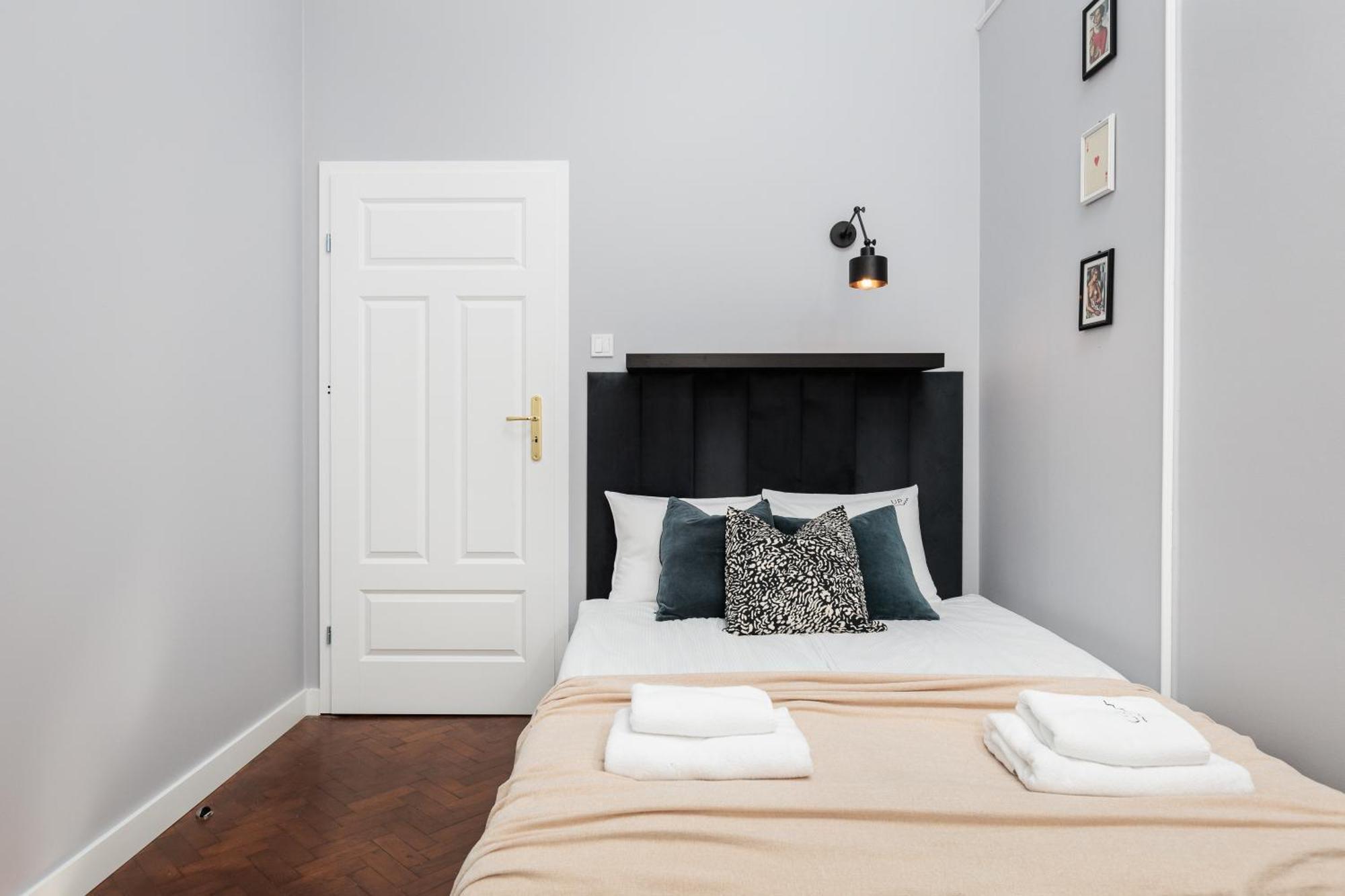 Spacious & Modern 6 Bedroom - Around The Main Market Square - By Upstairs Krakow