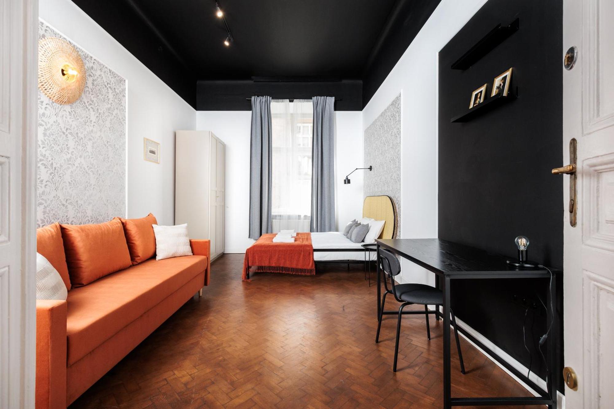 Spacious & Modern 6 Bedroom - Around The Main Market Square - By Upstairs Krakow